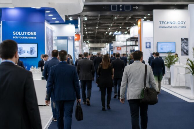 Professionals exploring exhibitors, products and technologies at the permanent online exhibition dedicated to the global soap industry.